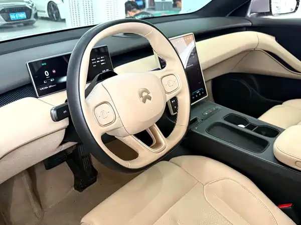 NIO ET5T 2023