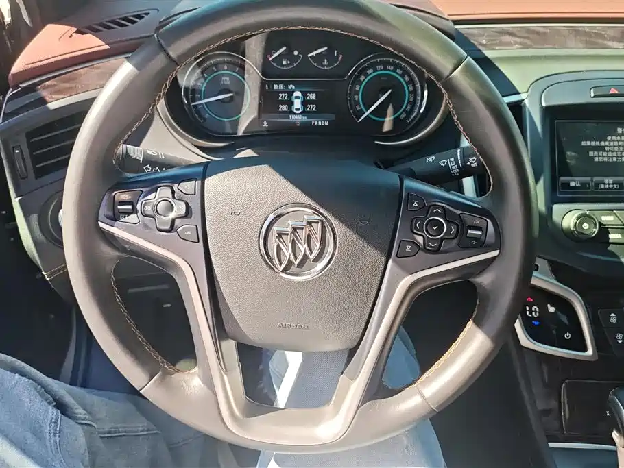 Buick LaCrosse 2016 — фото 15
