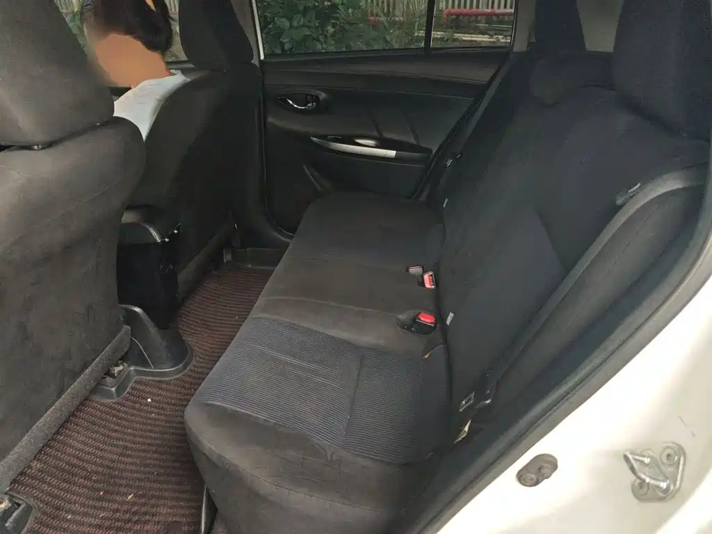 Toyota Yaris L 2015 — фото 15