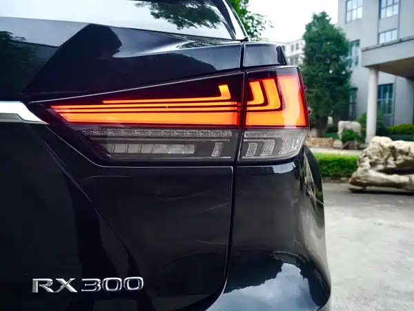 Lexus RX 2022