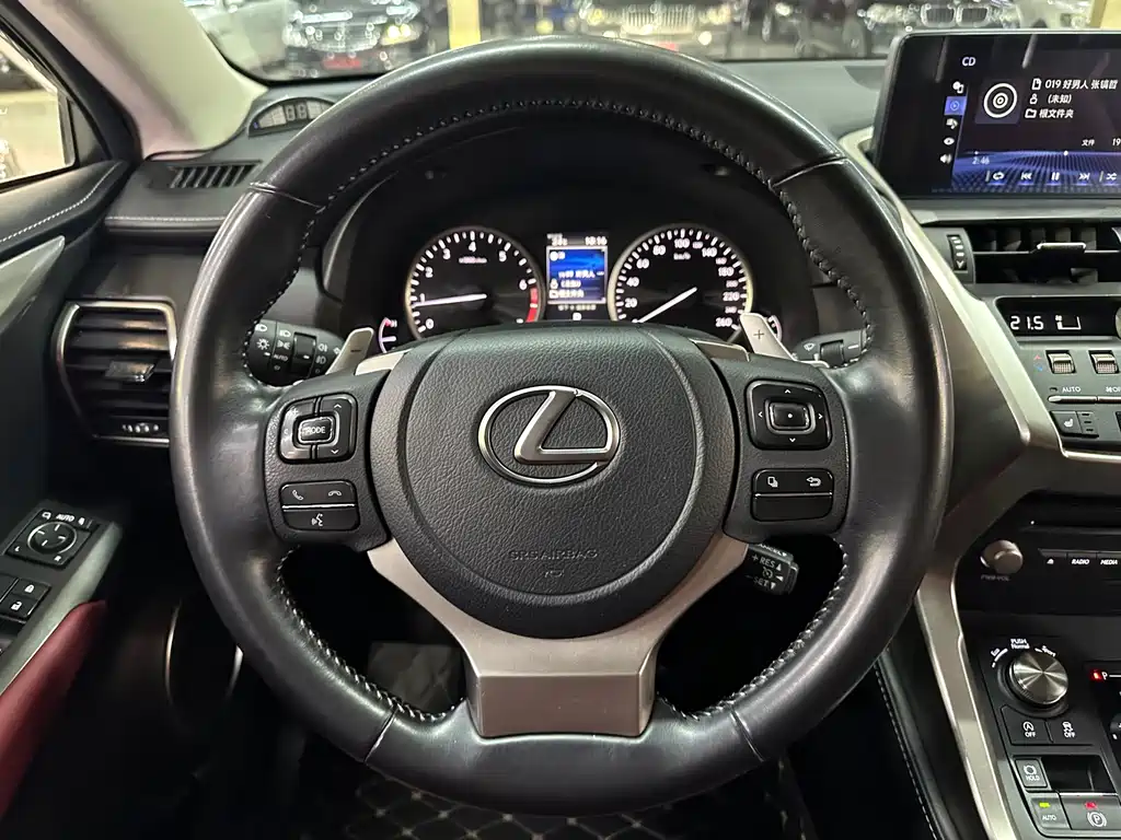 Lexus NX 2021 — фото 10