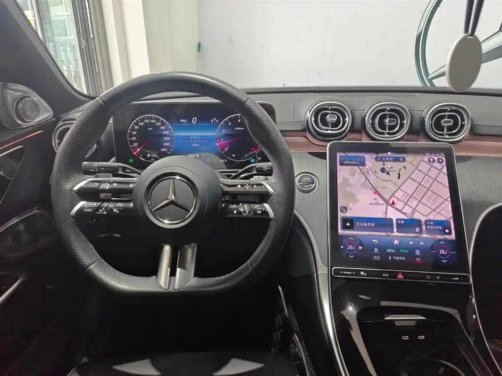 Mercedes-Benz C-Class 2023 — фото 6