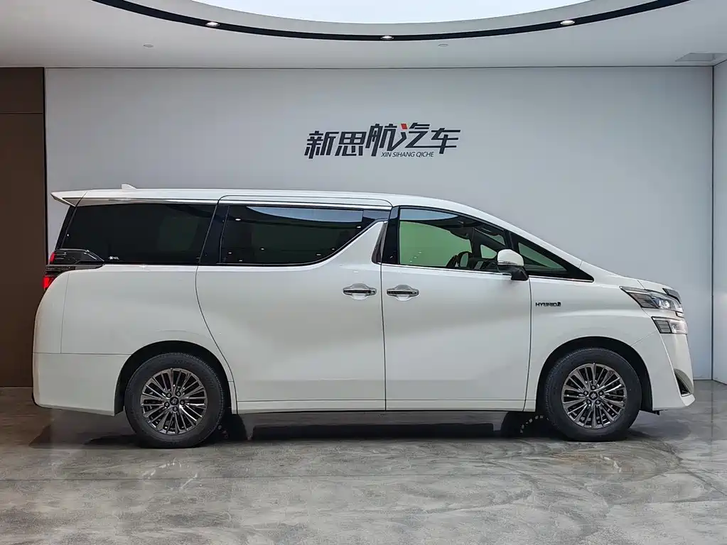 Toyota Vellfire 2022