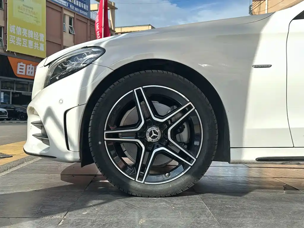 Mercedes-Benz C-Class 2021