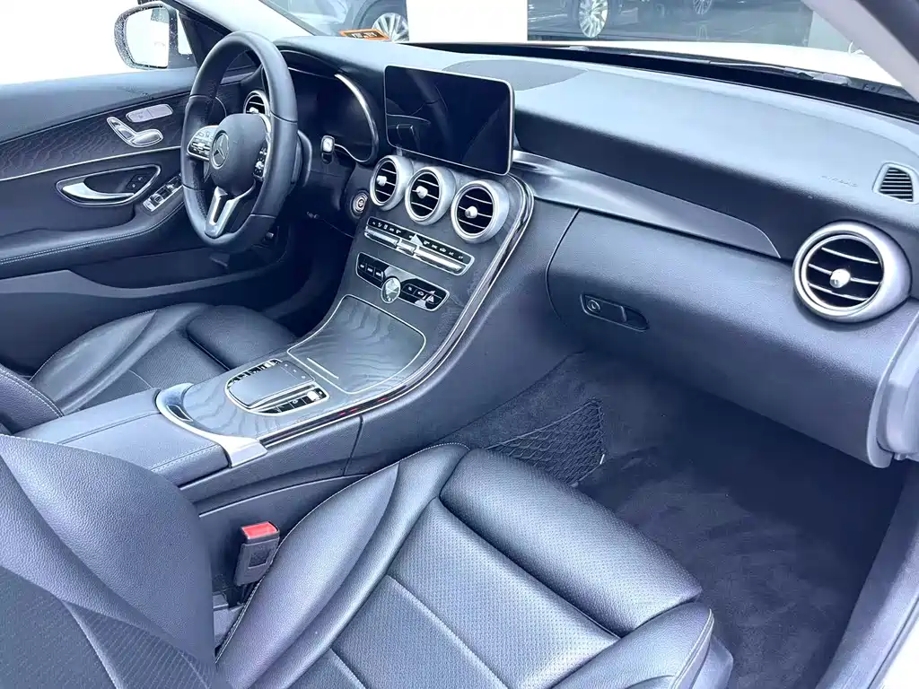 Mercedes-Benz C-Class 2020 — фото 10