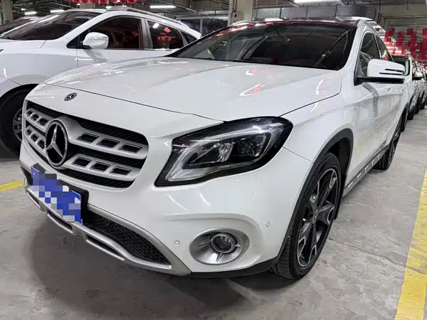 Mercedes-Benz GLA 2017