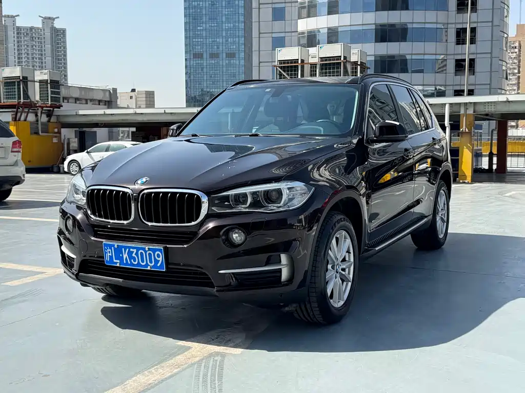 BMW X5 2016 — фото 1