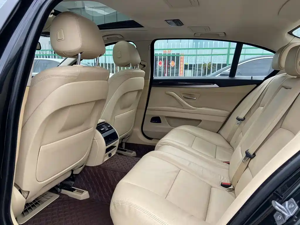BMW 5 Series 2013 — фото 15