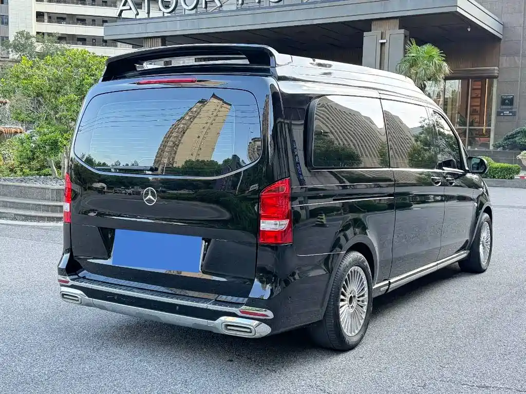 Mercedes-Benz Vito 2022 — фото 6