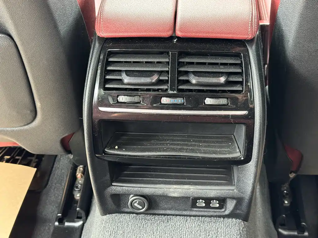 BMW 5 Series 2021 — фото 15