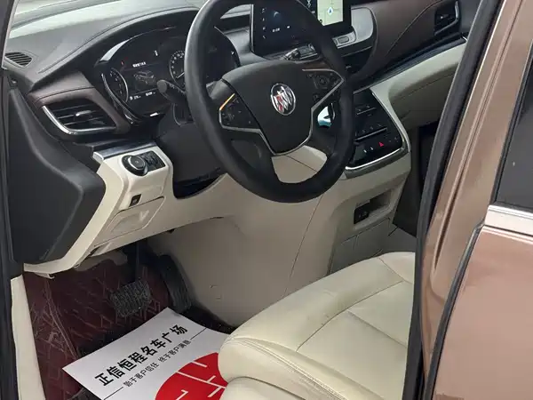 Buick GL8 2021
