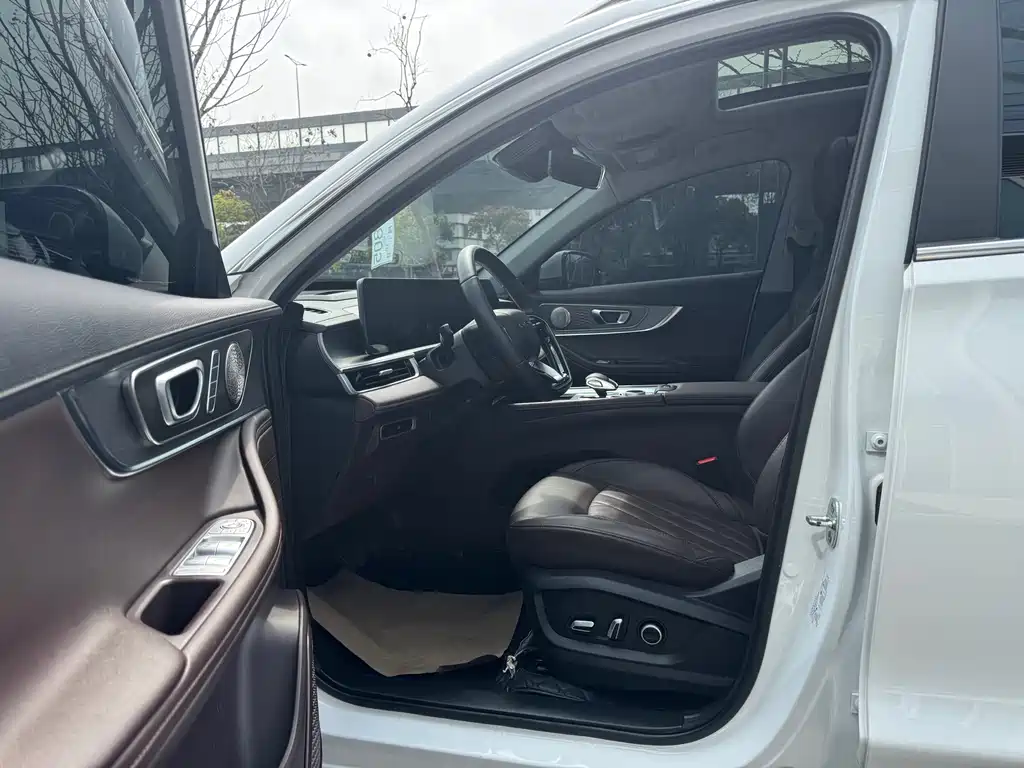 Chery Tiggo 8 PRO 2023 — фото 7