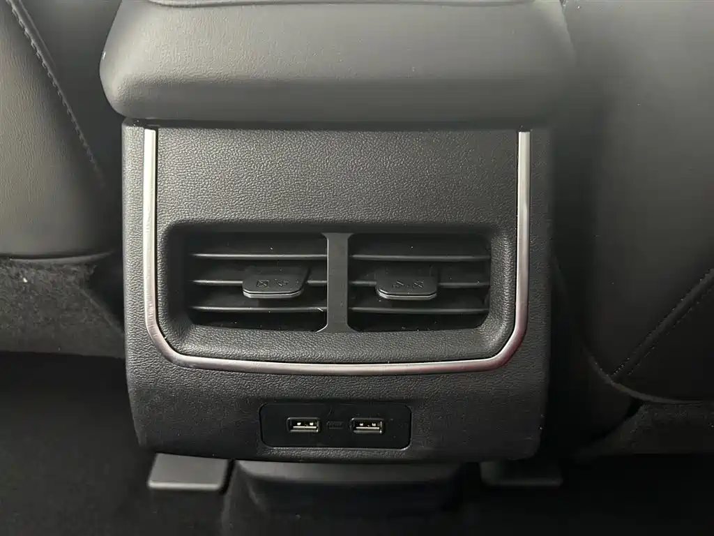 Haval H6 2021 — фото 18
