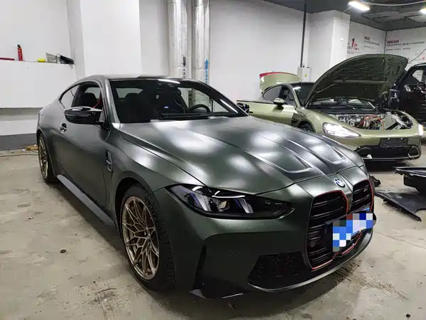 BMW M4 2025
