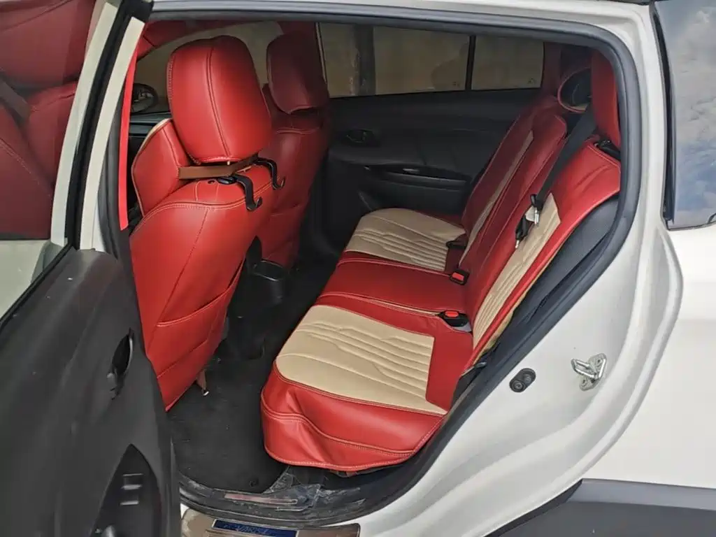 Toyota Yaris L 2021 — фото 17