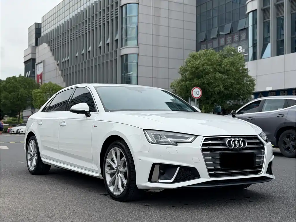 Audi A4L 2019 — фото 3