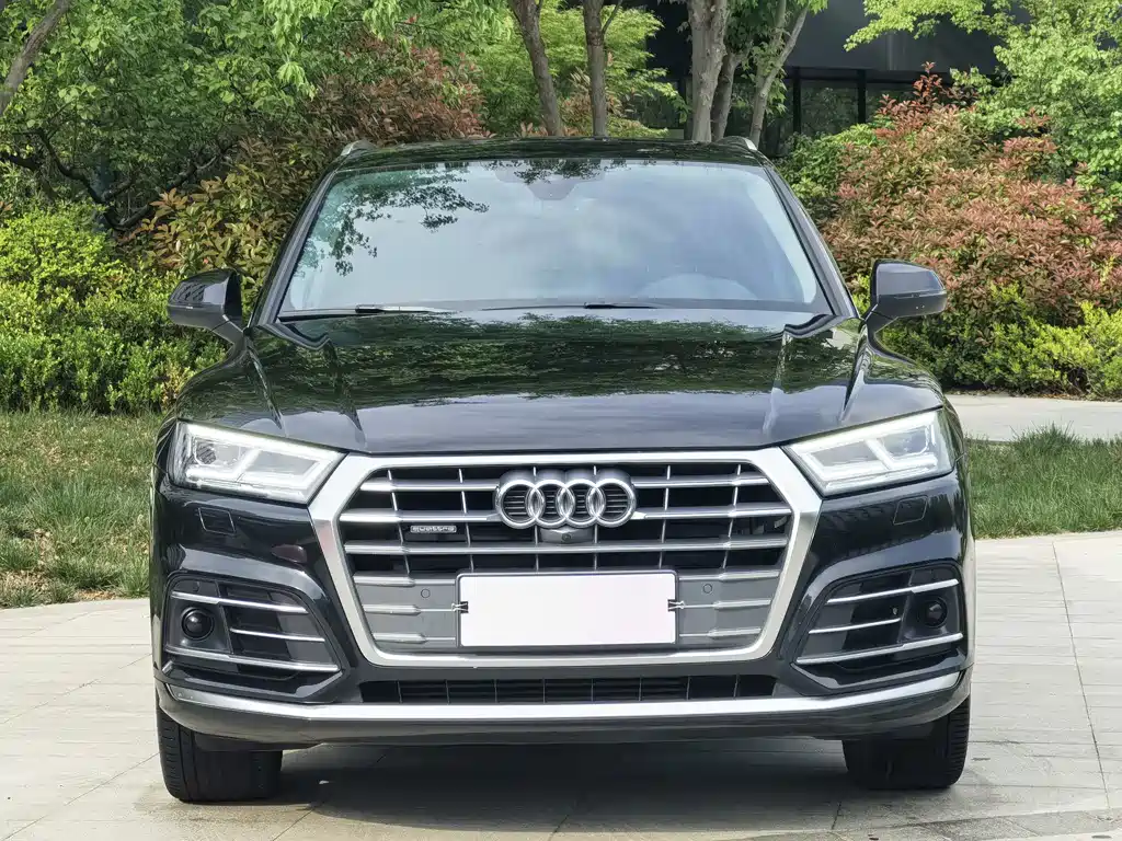 Audi Q5L 2020 — фото 2