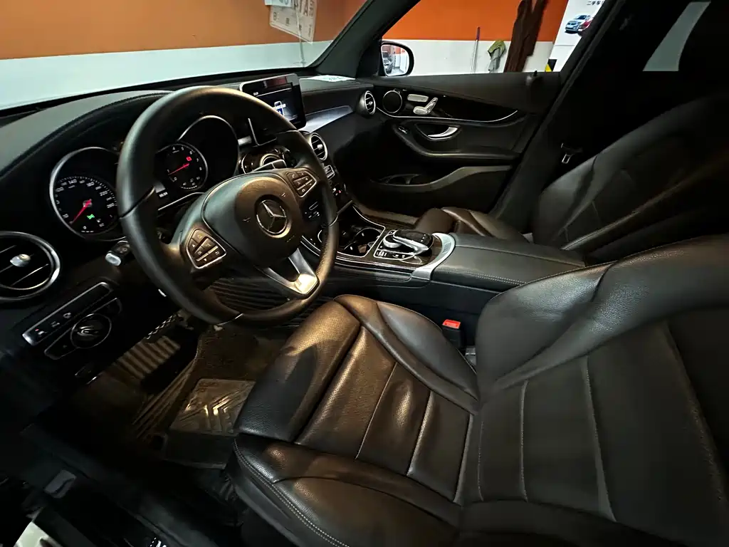 Mercedes-Benz GLC 2019
