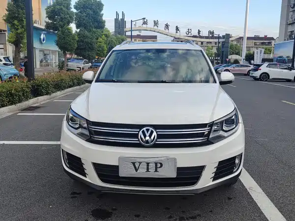 Volkswagen Tiguan 2015