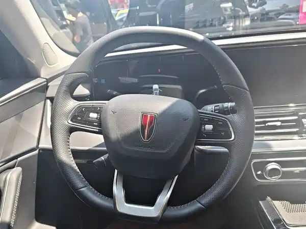 Hongqi HS5 2023
