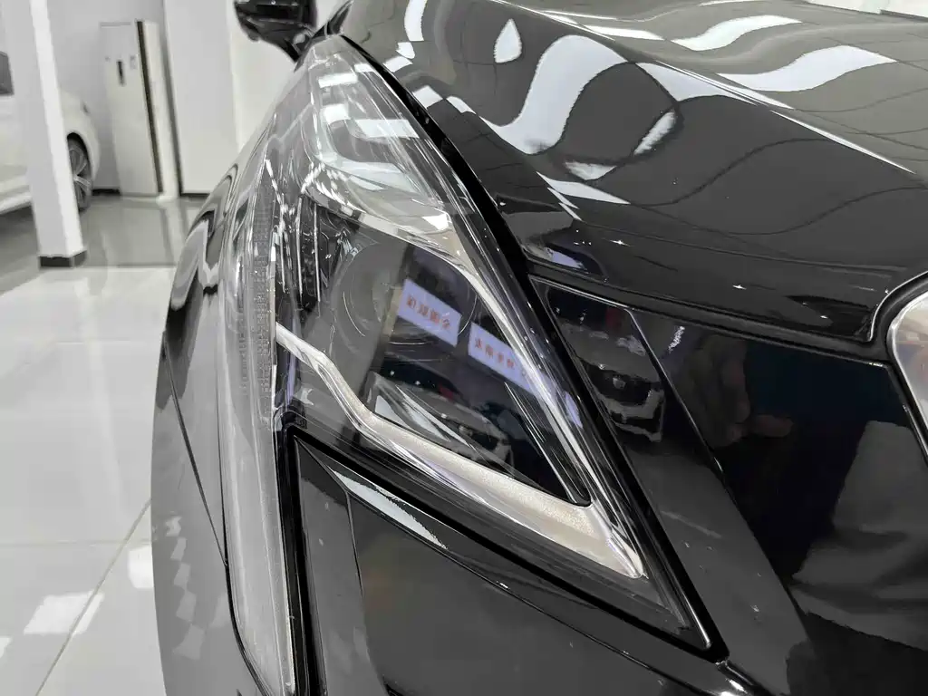 Cadillac XT5 2022 — фото 15