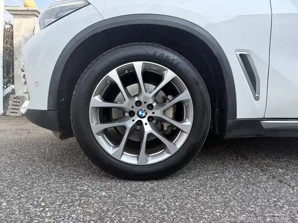 BMW X5 2022 — фото 7