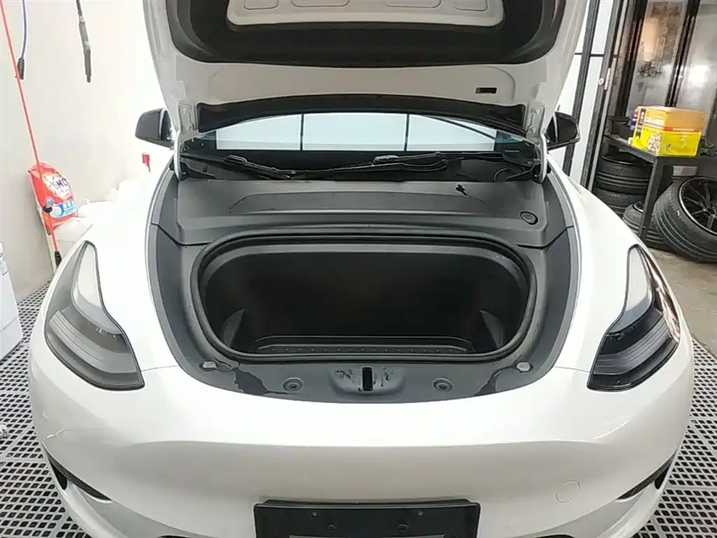 Tesla Model Y 2023 — фото 20
