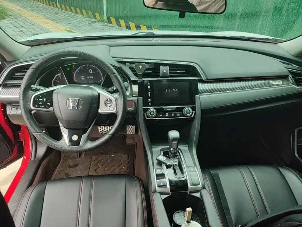 Honda Civic 2020 — фото 10