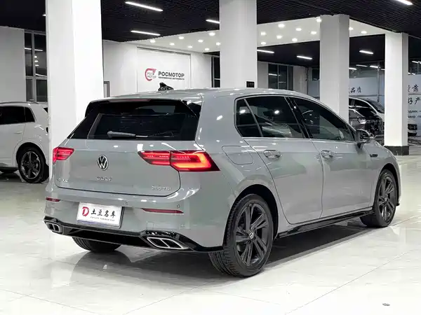 Volkswagen Golf 2022