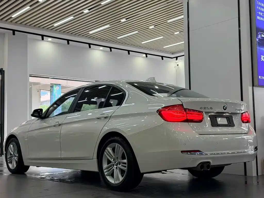 BMW 3 Series 2017