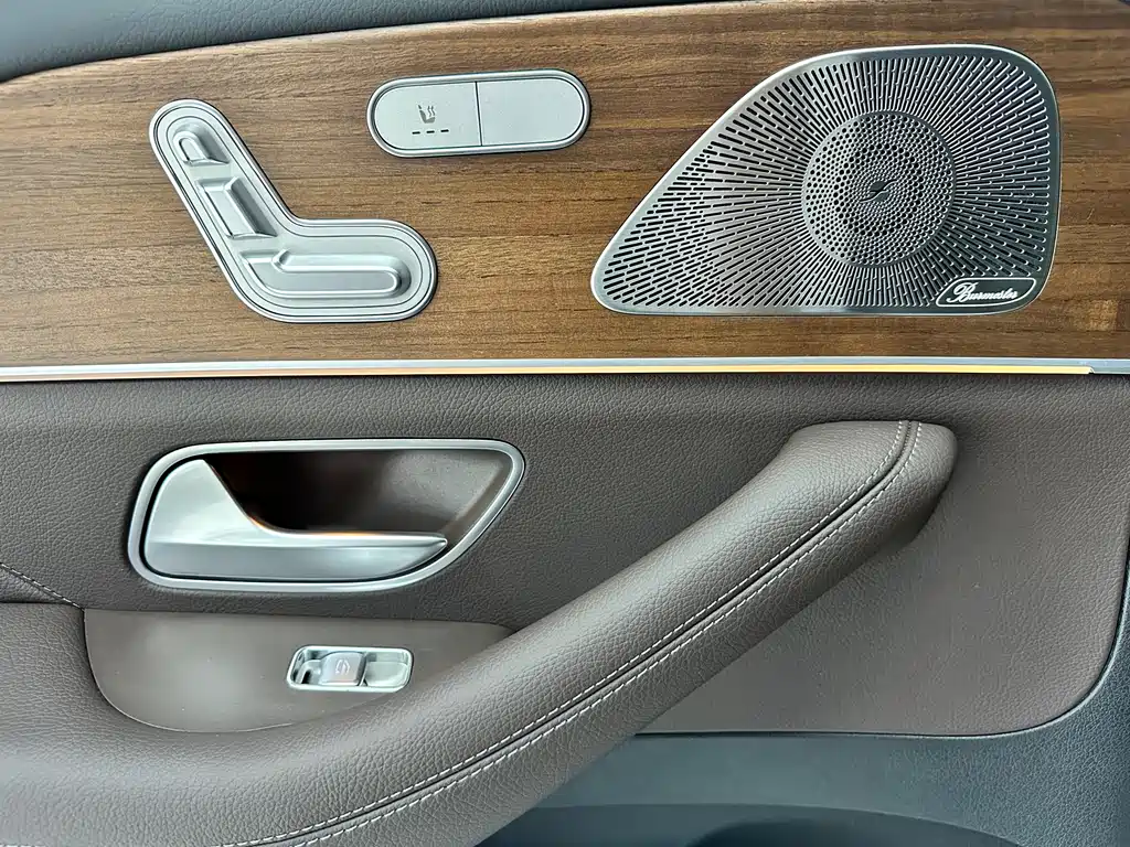 Mercedes-Benz GLS 2024 — фото 20