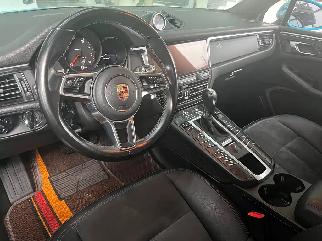 Porsche Macan 2020