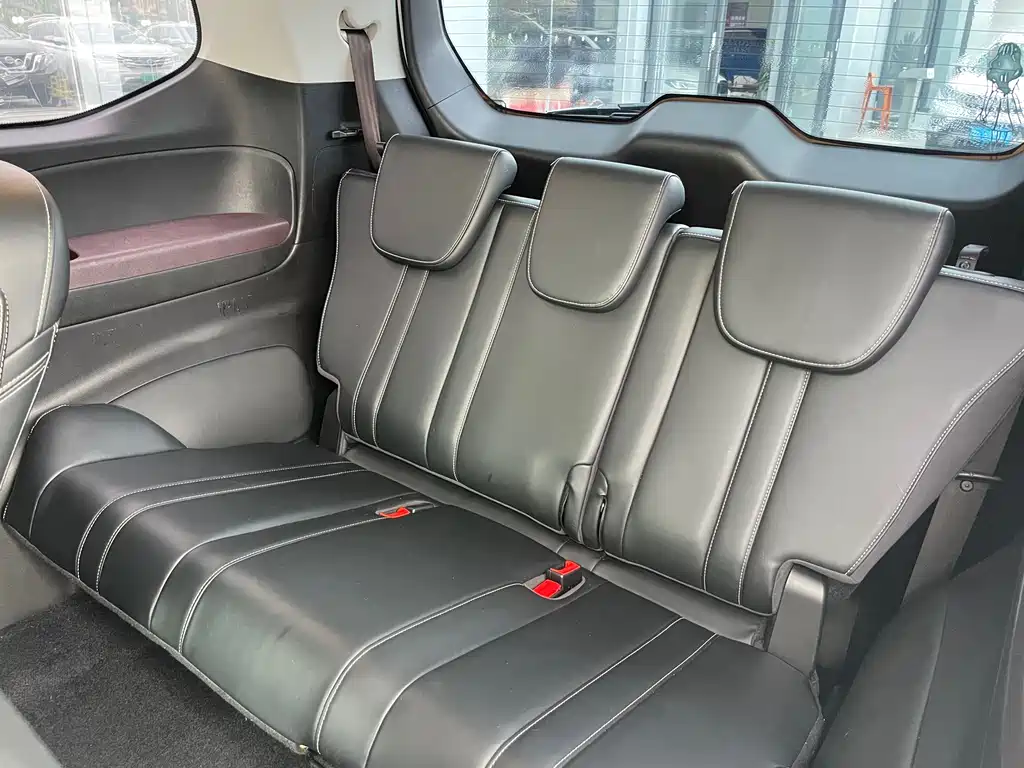 GAC Motor Trumpchi M6 2022 — фото 11