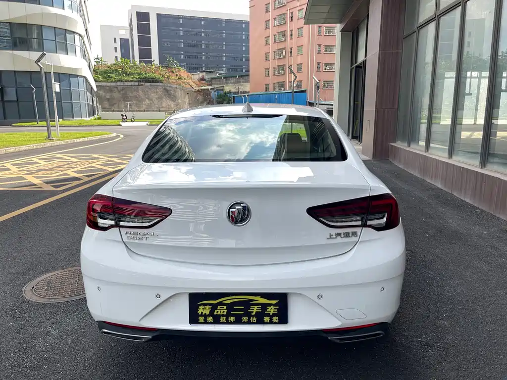 Buick Regal 2020 — фото 10