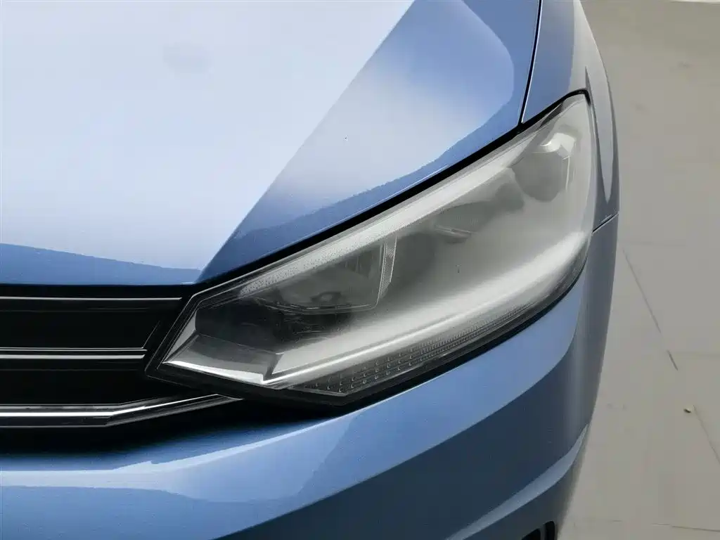 Volkswagen Touran 2016