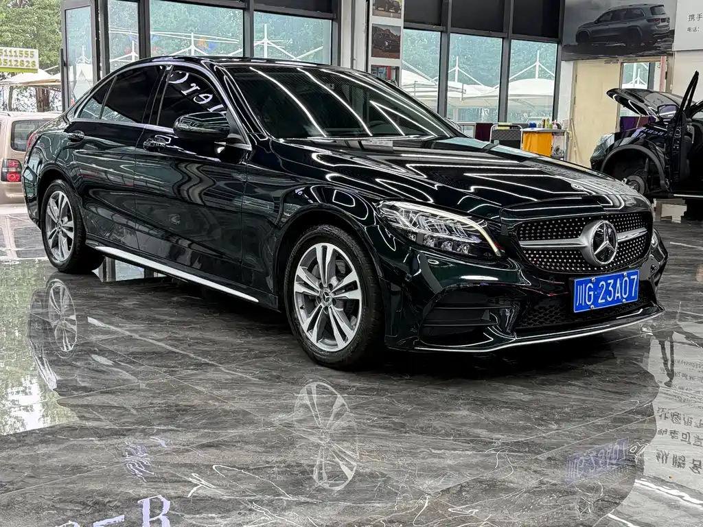 Mercedes-Benz C-Class 2020