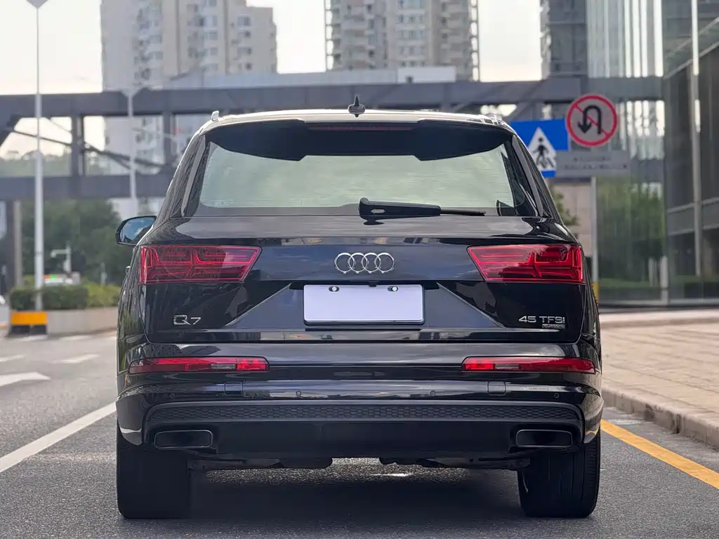 Audi Q7 2016