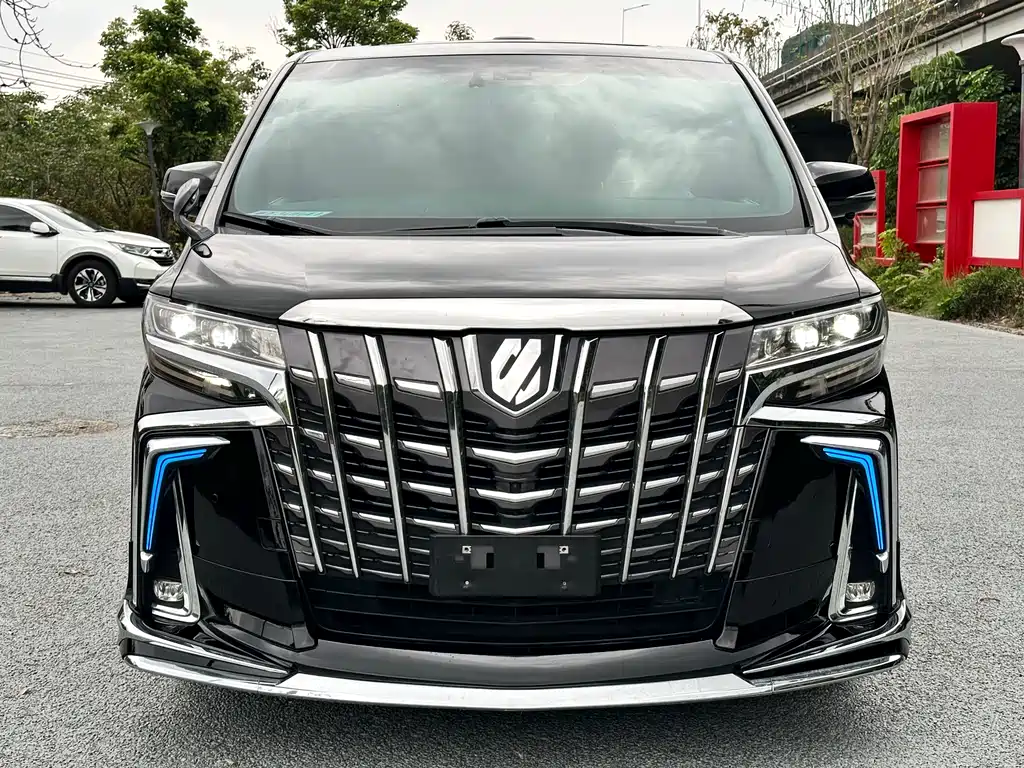 Toyota Alphard 2019 — фото 2