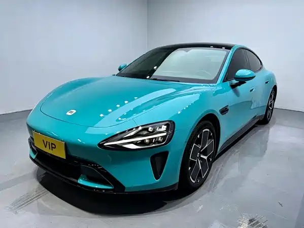 Xiaomi SU7 2024