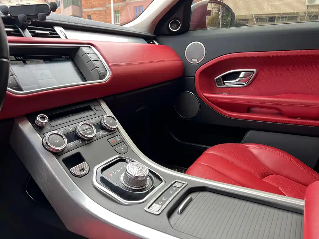Land Rover Evoque 2015 — фото 8