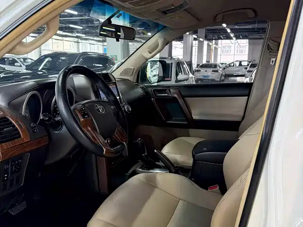Toyota Prado 2012
