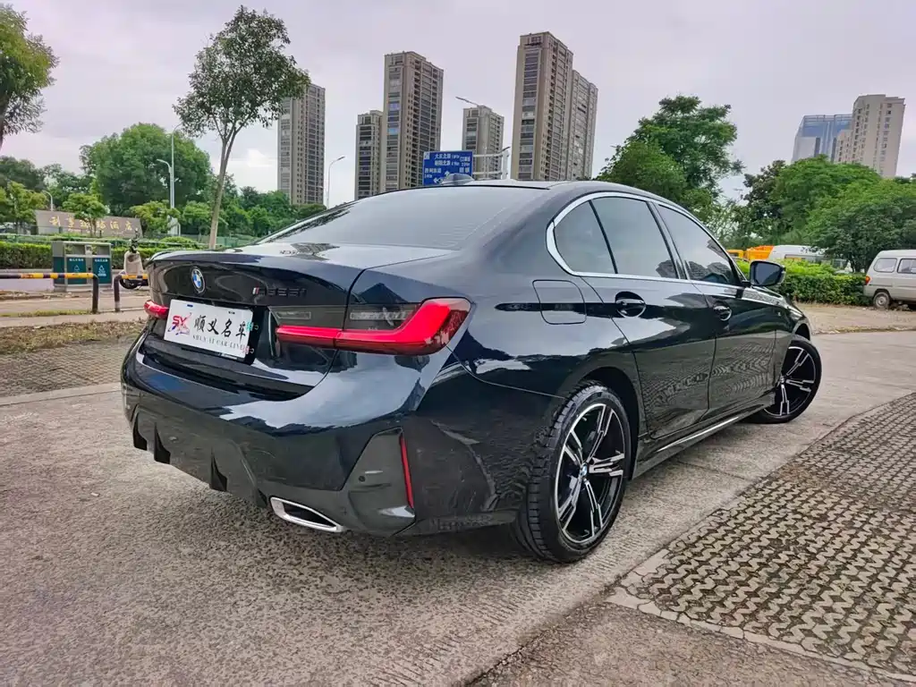 BMW 3 Series 2023