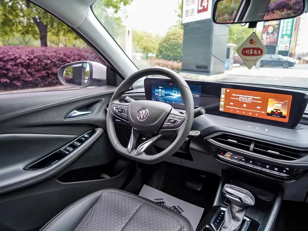 Buick Verano 2023 — фото 12