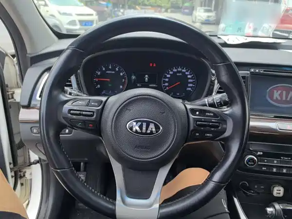 Kia K4 2015