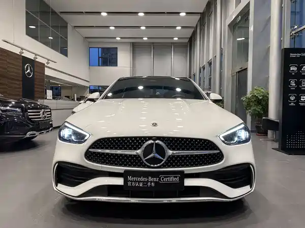 Mercedes-Benz C-Class 2024