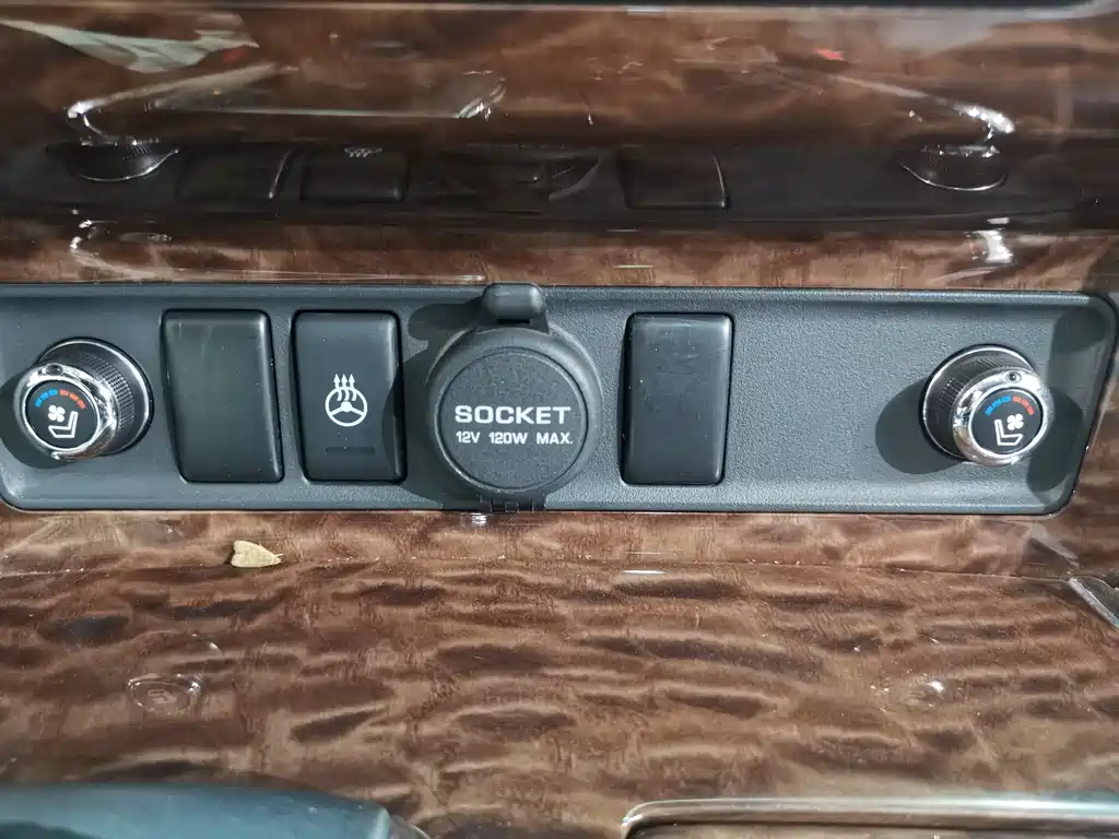 Nissan Patrol 2016 — фото 15