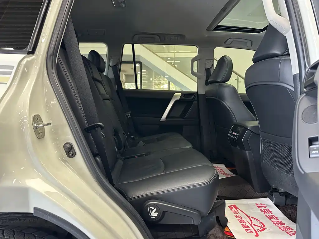 Toyota Prado 2017 — фото 14