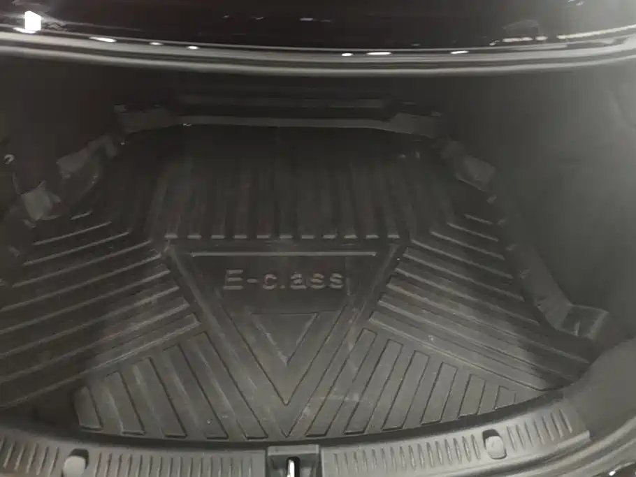 Mercedes-Benz E-Class 2017