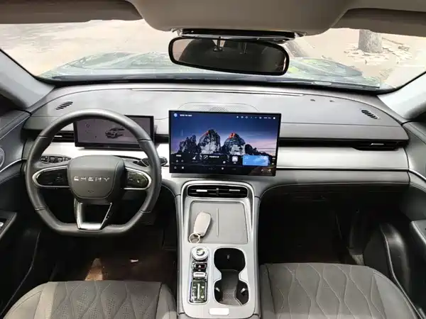 Chery Tiggo 8 PLUS 2025