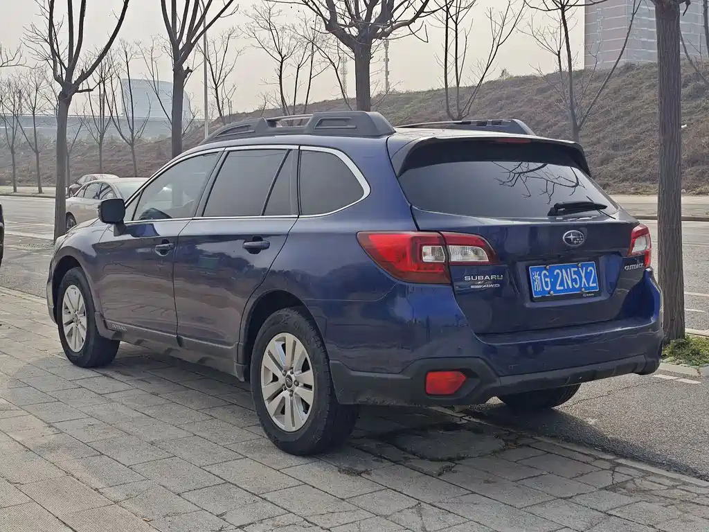 Subaru Outback 2016 — фото 18